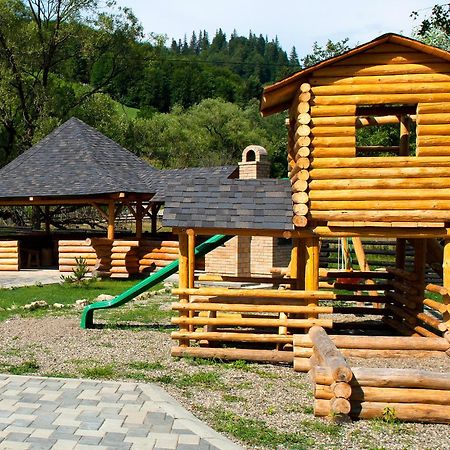 Pension Piriu' Morii Gura Humorului Εξωτερικό φωτογραφία